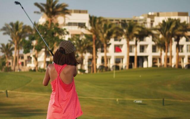 El Ein Bay Movenpick Hotel