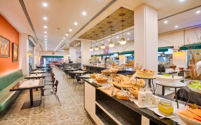 Fairway Colombo - Sri Lanka's First Hotel With Robot Technology