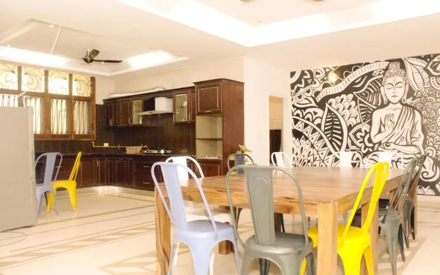 Datstop Hostel