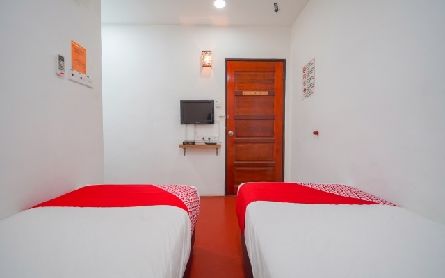 OYO 89671 Changlun Star Motel