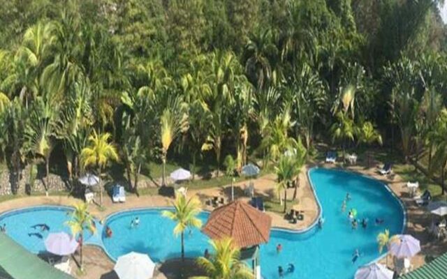 Virgo Batik Resort Teluk Batik Lumut