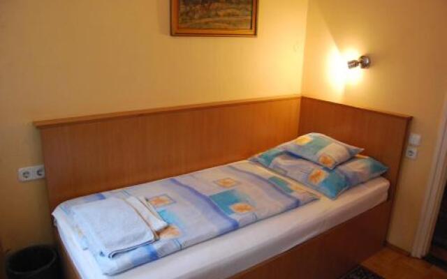 Mohacsi Guesthouse