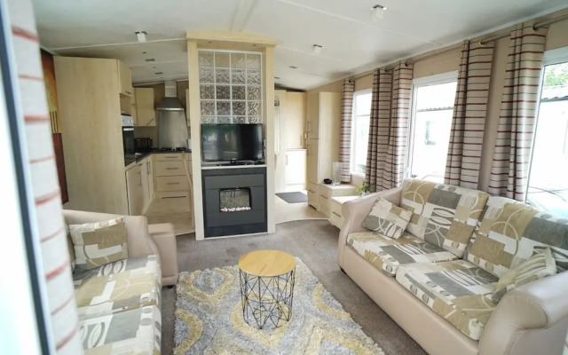 8 Berth Caravan at Manor Park Hunstanton Free Wifi