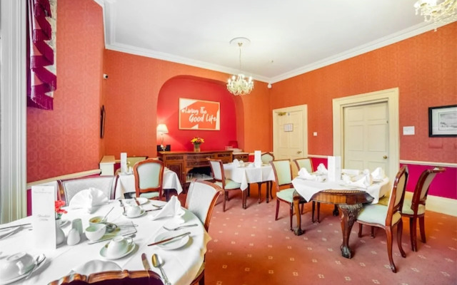 OYO Bailbrook Lodge, Bath