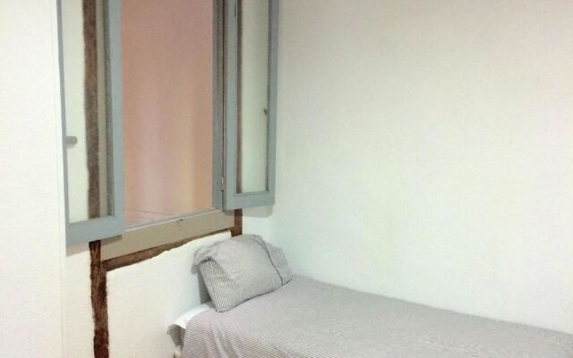 Hostel Roger's House