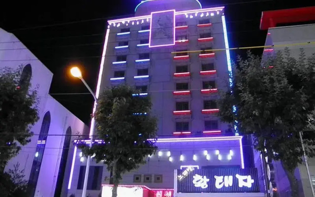 New Stars Hotel