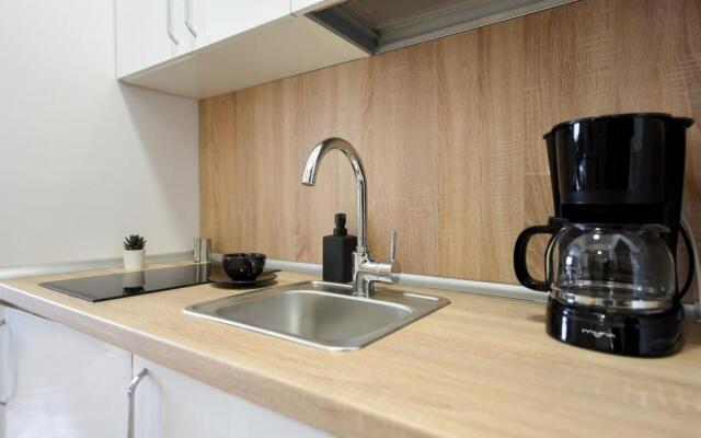 NEW Business Studio near Intercontinental Hotel - Homey Residence