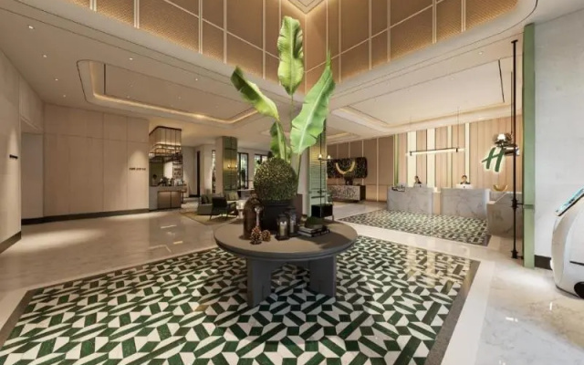 Holiday Inn Mile by IHG – Hotel Rooms – Mile
