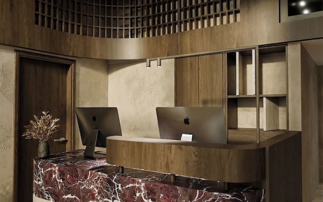 Nesean Plaza Hotel