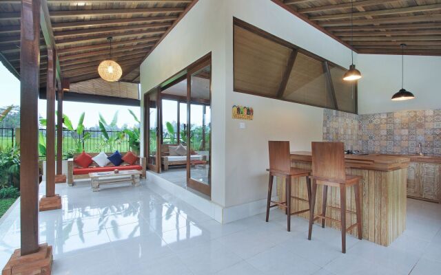 Candy Villa by Pramana Villas
