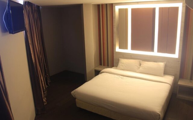 OYO 89620 Merge Summit Boutique Hotel
