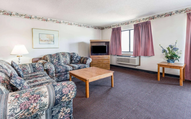 Super 8 by Wyndham Du Quoin