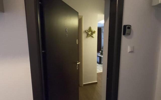 Garsoniera cu balcon