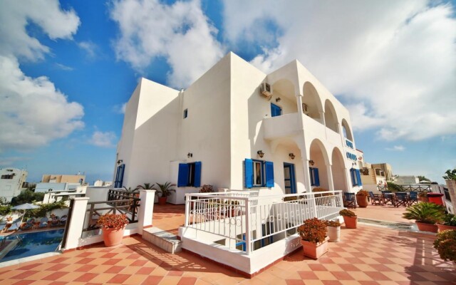 Cyclades Hotel