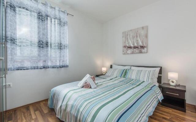 Apartments Kimi