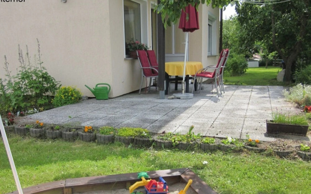 Quaint Holiday Home in Steffenshagen near Sea