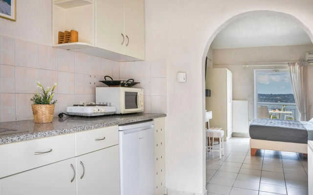 Panorama Fanari Studios & Apartments