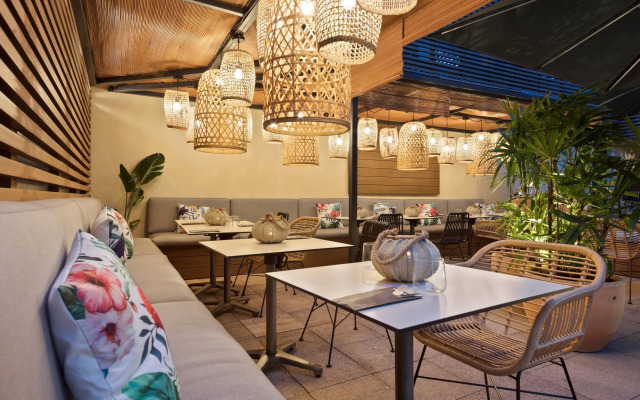 INNSiDE by Melia Barcelona Apolo Hotel