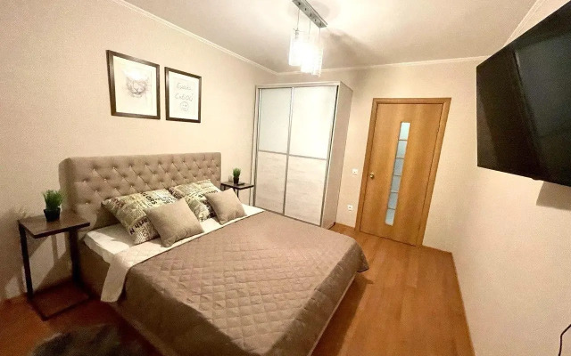 Apartment on 114 Popova Street