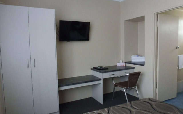 Astor Hotel Motel – Guest Rooms – Albury