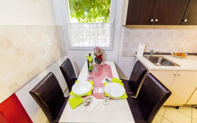 Apartment With One Room In Zadar, With Enclosed Garden And Wifi
