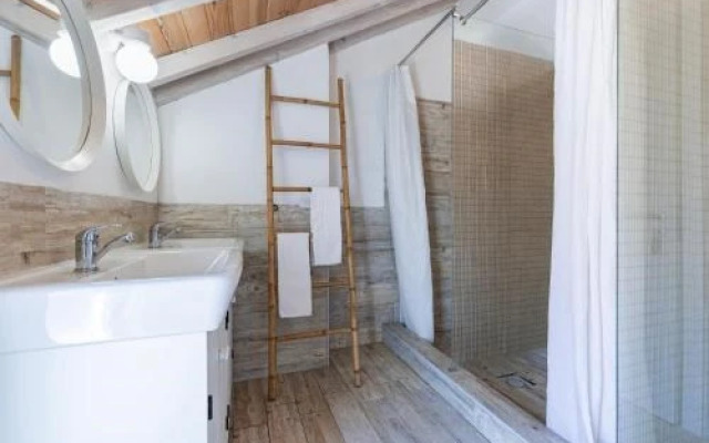 Mom's House Surf & Family