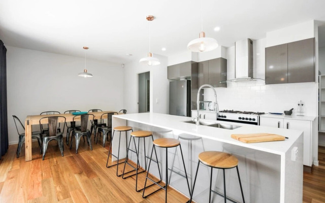 Pet Friendly, new House Peregian Breeze Drive, Peregian Beach