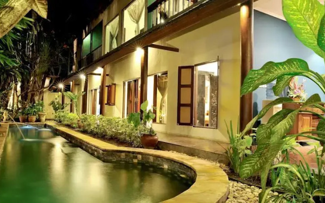 Catur Kembar Villa
