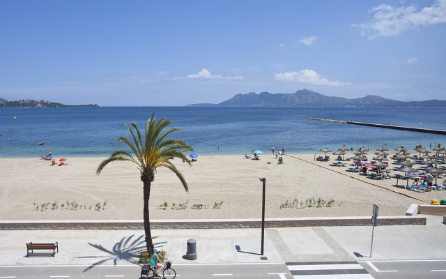 Apartments Galeon Suites