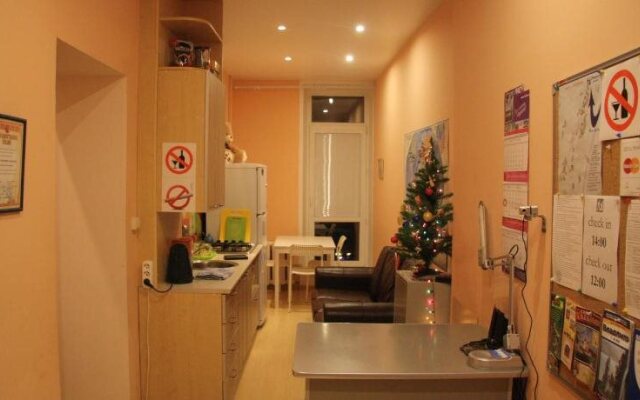 Everest Hostel