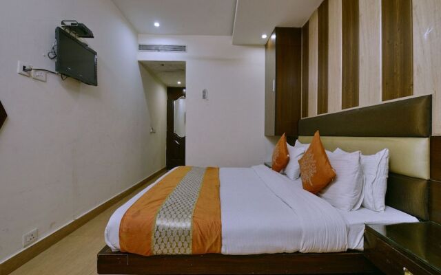 OYO 1721 Hotel Crown Royale