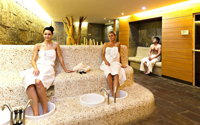 Hotel Zochova chata
