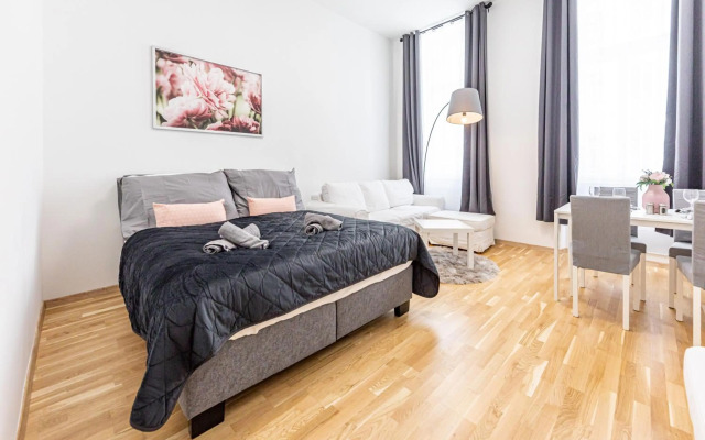 Premium City Apartment/Grand Opening Offers!