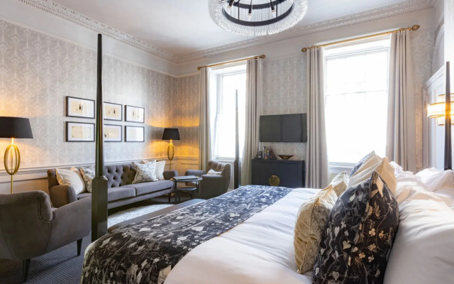 The Queensberry Hotel
