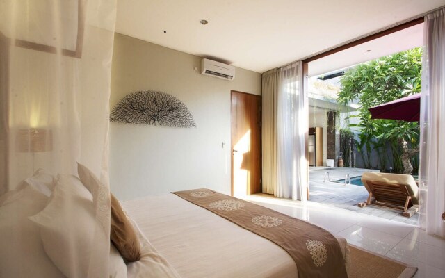 Luxury 2 Bedroom Villa With Private Pool, Bali Villa 2033