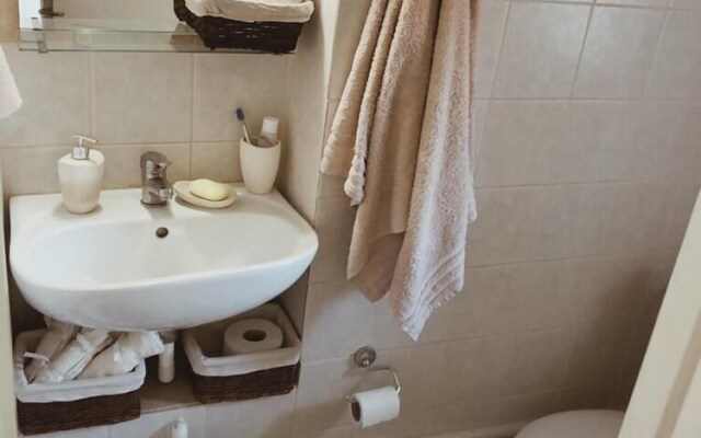 Dolce Vivere by Konnect, Gaios Paxos