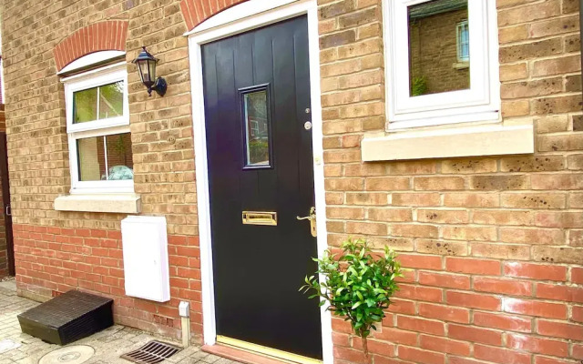 Aylesbury Contractor & Staycation Home