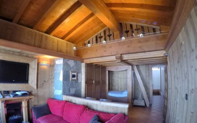 LIsatis Chalet Hotel