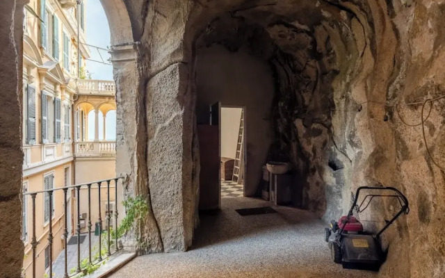 Sea View House Next to Genova Waterfront