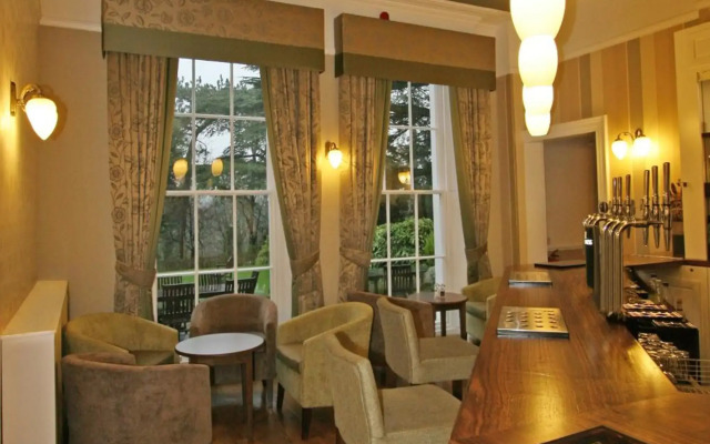 Lysses House Hotel