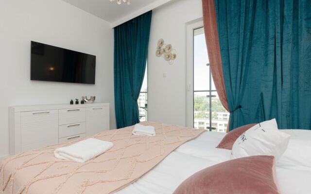 Kasprzaka 29 With 1 Bedroom by Renters