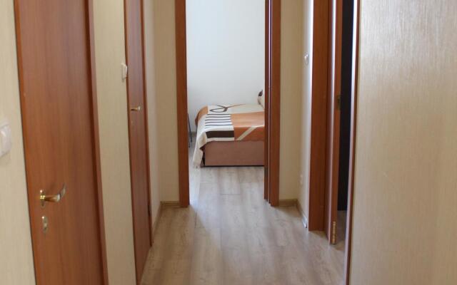 Апартаменты в микрорайоне Тундровый 5