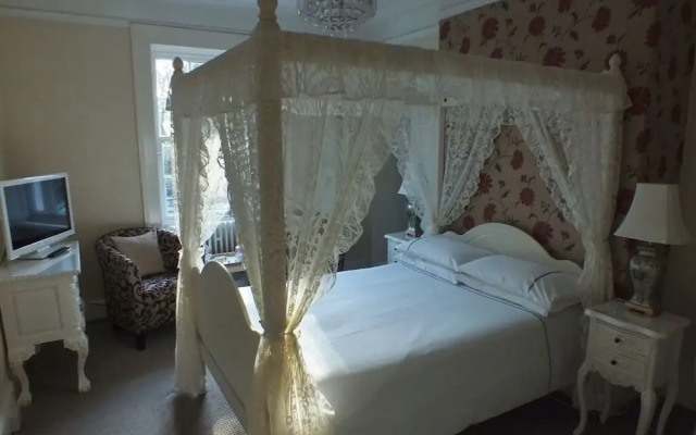 Hedgefield House Hotel