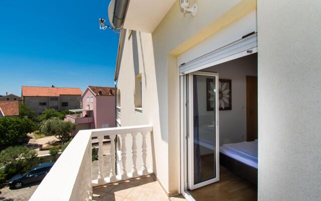Apartments Kendes