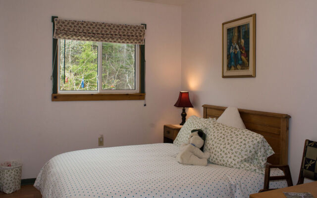 The Garden Bee Bed & Breakfast