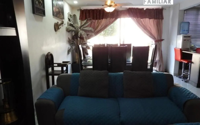 Bonita Casa en Condominio con Alberca y Acceso al Lago