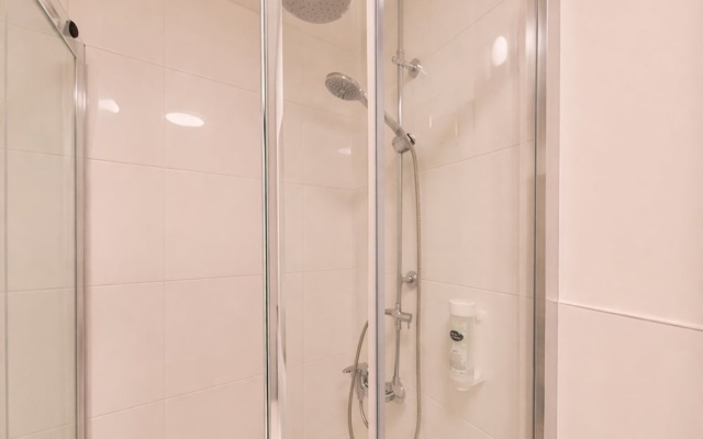 Studio Michaela mit Pool und Sauna