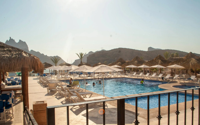 Marinaterra Hotel & Spa