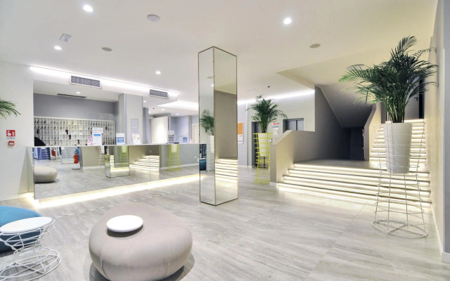 Marina Palace Hotel