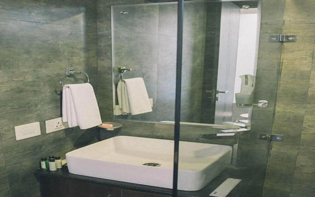 Hotel Luxury Villa Near Delhi Airport